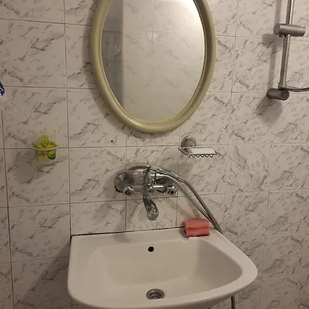 стоянови アパート