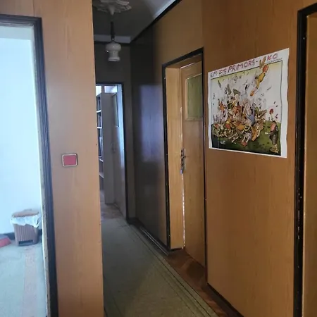 стоянови アパート プリモルスコ